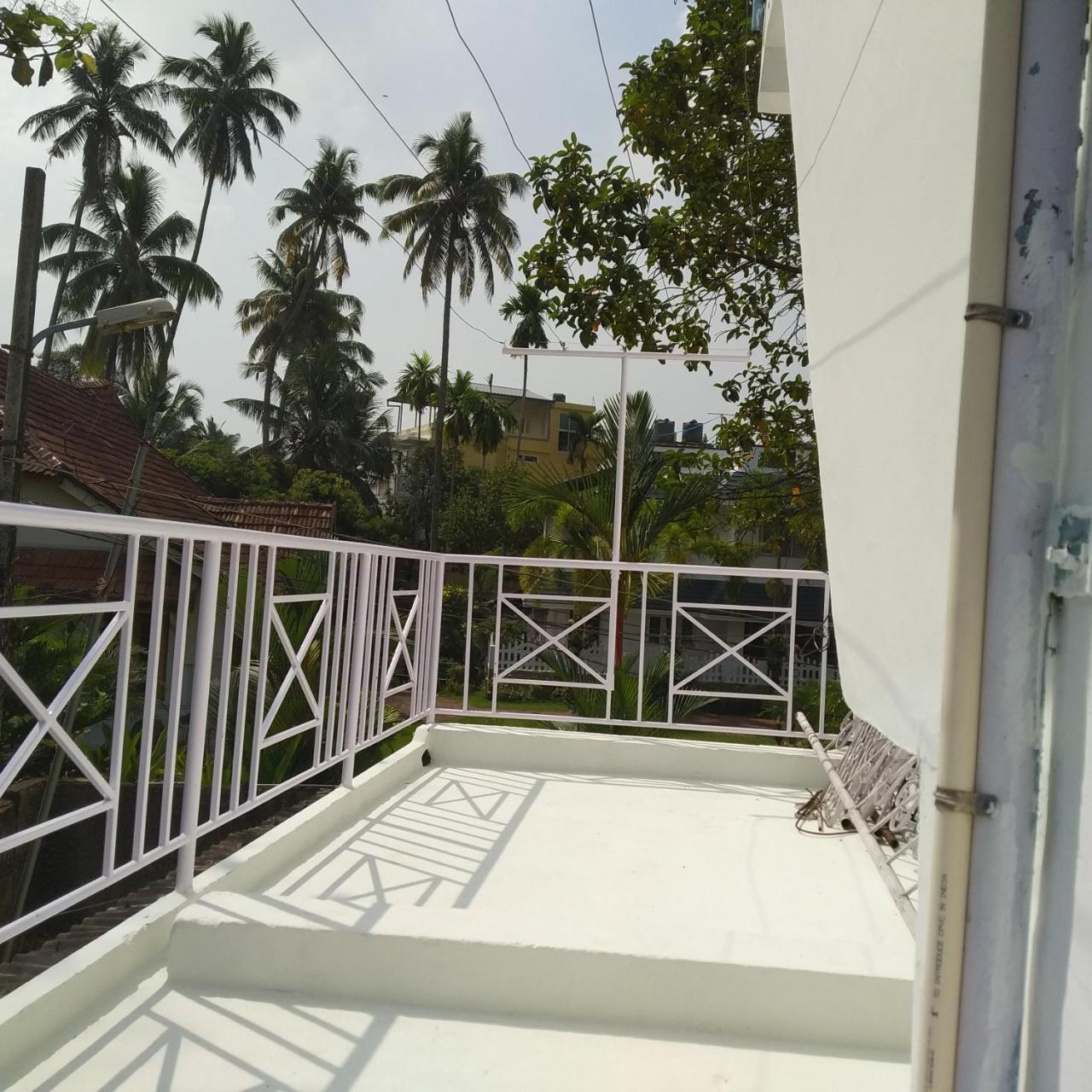 Casa Feliz Bed & Breakfast Fort Kochi Luaran gambar